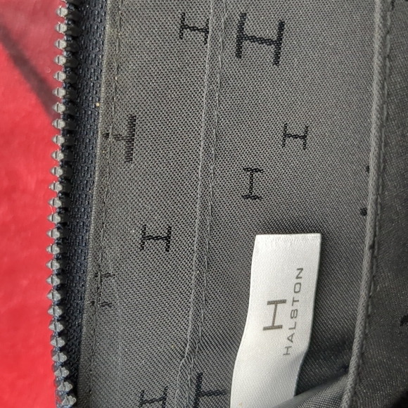 Halston blue vinyl wallet - Picture 6 of 7